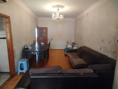 3 otaqlı köhnə tikili - Memar Əcəmi m. - 70 m²