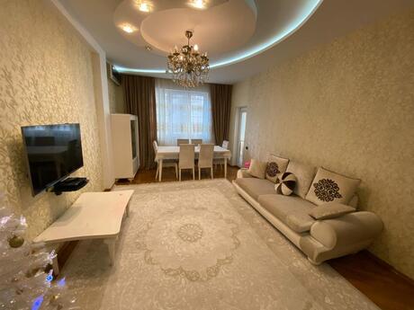 2 otaqlı yeni tikili - 8 Noyabr m. - 70 m²