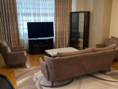 3 otaqlı yeni tikili - Nəsimi r. - 170 m²
