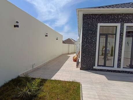 4 otaqlı həyət evi/bağ evi - Əmircan q. - 150 m²