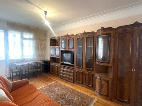 2 otaqlı köhnə tikili - Memar Əcəmi m. - 55 m²