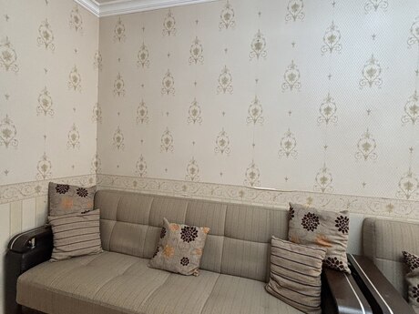3 otaqlı köhnə tikili - Yeni Günəşli q. - 65 m²