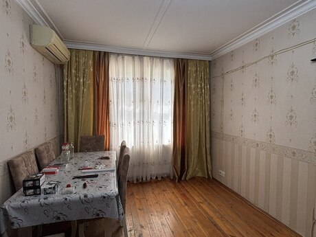 3 otaqlı köhnə tikili - Yeni Günəşli q. - 65 m²