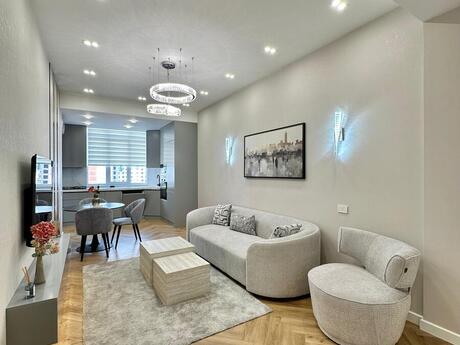 2-комн. новостройка - Наримановский  р. - 68 м²