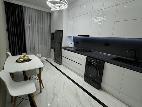 2 otaqlı yeni tikili - Abşeron r. - 85 m²