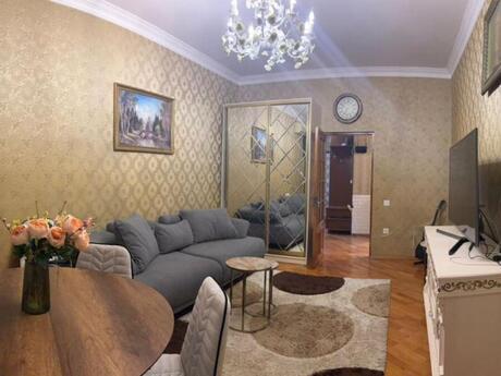 3 otaqlı yeni tikili - Azadlıq Prospekti m. - 90 m²