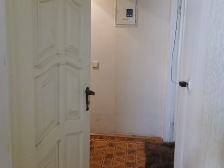 2 otaqlı köhnə tikili - Binəqədi r. - 40 m²