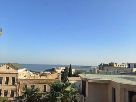 2 otaqlı köhnə tikili - İçəri Şəhər m. - 150 m²