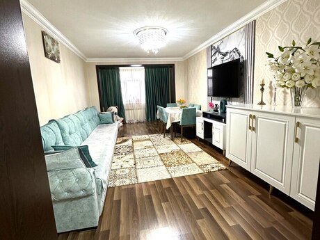 3 otaqlı köhnə tikili - Bakıxanov q. - 73 m²