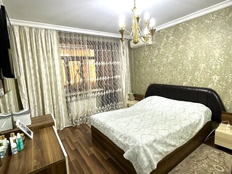 3 otaqlı köhnə tikili - Bakıxanov q. - 73 m²