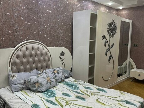2-комн. новостройка - м. Ахмедлы - 80 м²