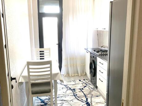 2 otaqlı yeni tikili - Neftçilər m. - 80 m²