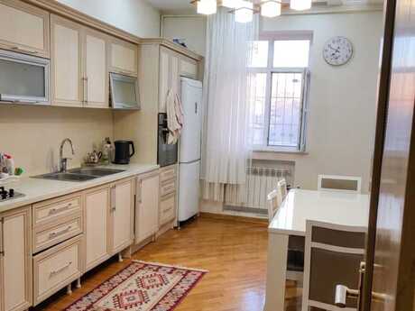 2 otaqlı yeni tikili - 8 Noyabr m. - 105 m²