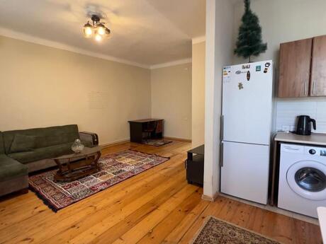 2 otaqlı köhnə tikili - Elmlər Akademiyası m. - 60 m²