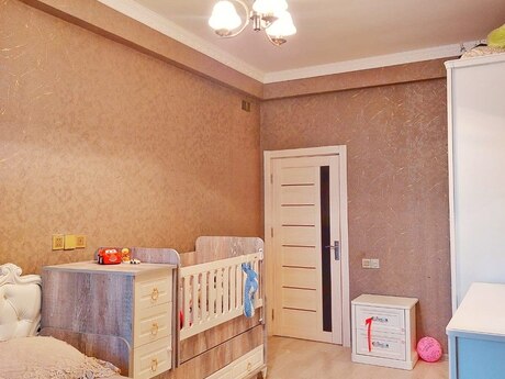 2 otaqlı yeni tikili - İnşaatçılar m. - 75 m²