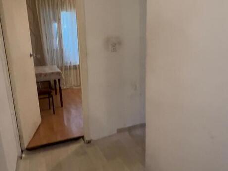 1 otaqlı köhnə tikili - 9-cu mikrorayon q. - 32 m²