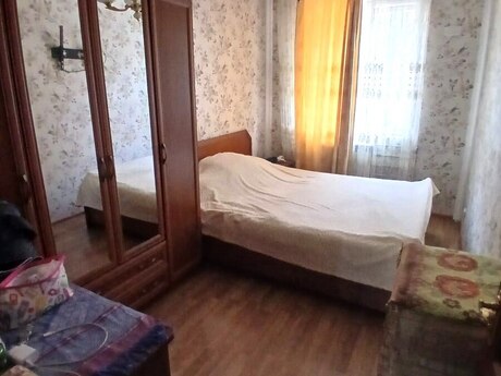 3 otaqlı köhnə tikili - Memar Əcəmi m. - 50 m²