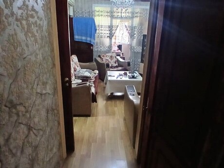 3 otaqlı köhnə tikili - Memar Əcəmi m. - 50 m²