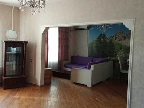 4 otaqlı köhnə tikili - İnşaatçılar m. - 117 m²