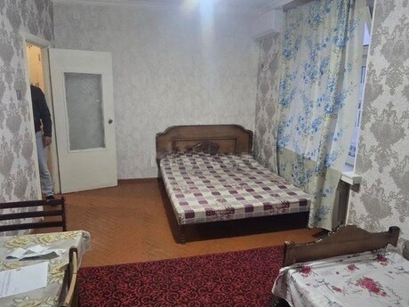 1 otaqlı köhnə tikili - Neftçilər m. - 35 m²