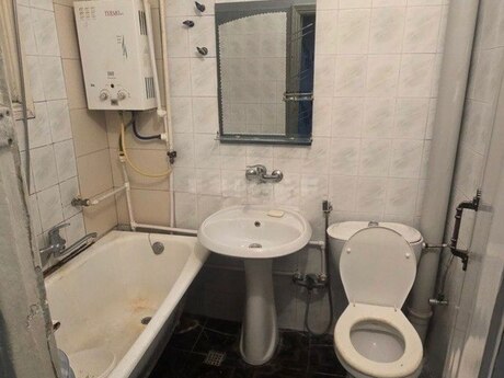 1 otaqlı köhnə tikili - Neftçilər m. - 35 m²