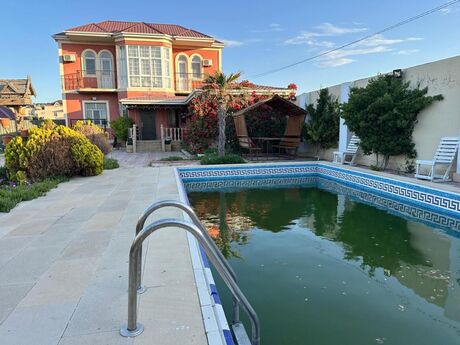 5 otaqlı həyət evi/bağ evi - Fatmayı q. - 240 m²