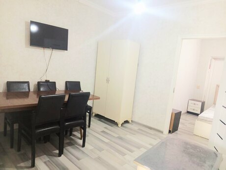 2 otaqlı həyət evi/bağ evi - Biləcəri q. - 45 m²