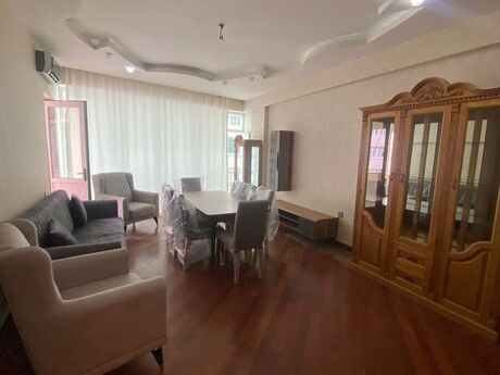 3 otaqlı yeni tikili - Şah İsmayıl Xətai m. - 12 m²