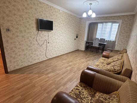 3 otaqlı köhnə tikili - Xalqlar Dostluğu m. - 90 m²