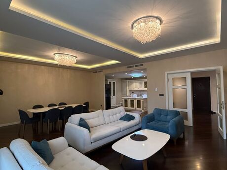 3 otaqlı yeni tikili - Nəsimi r. - 175 m²