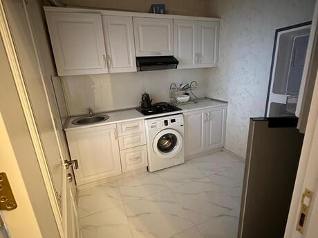 2 otaqlı yeni tikili - 8 Noyabr m. - 60 m²