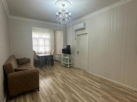 2 otaqlı köhnə tikili - Memar Əcəmi m. - 55 m²