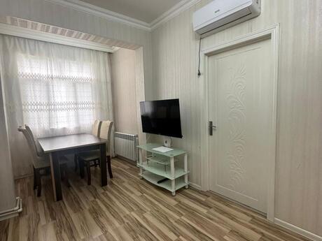2 otaqlı köhnə tikili - Memar Əcəmi m. - 55 m²