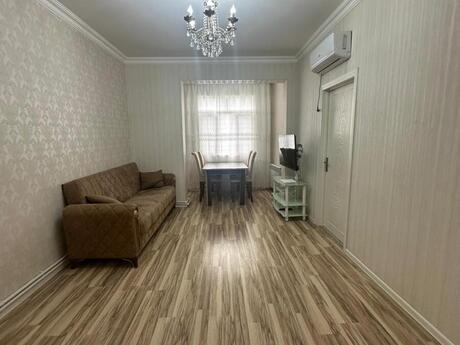 2 otaqlı köhnə tikili - Memar Əcəmi m. - 55 m²