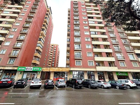 4 otaqlı yeni tikili - 28 May m. - 180.5 m²