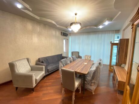 3 otaqlı yeni tikili - Şah İsmayıl Xətai m. - 130 m²