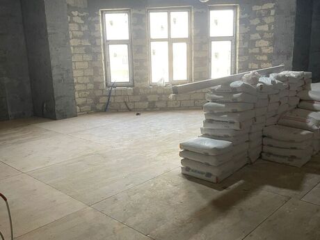 4 otaqlı yeni tikili - 28 May m. - 230 m²