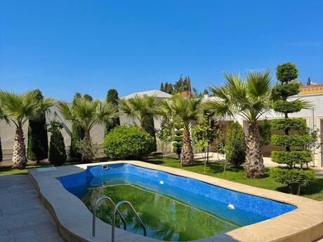 5 otaqlı həyət evi/bağ evi - Mərdəkan q. - 270 m²