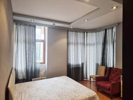 3 otaqlı yeni tikili - Şah İsmayıl Xətai m. - 120 m²