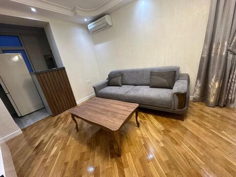 3 otaqlı köhnə tikili - Şah İsmayıl Xətai m. - 65 m²