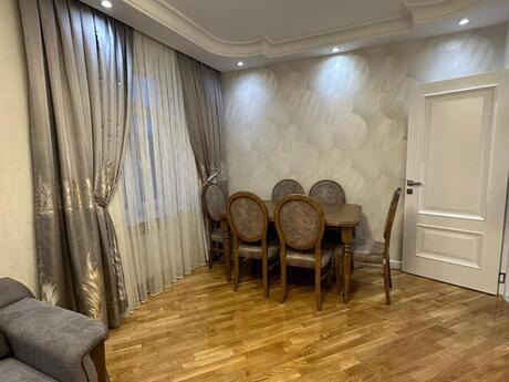 3 otaqlı köhnə tikili - Şah İsmayıl Xətai m. - 65 m²