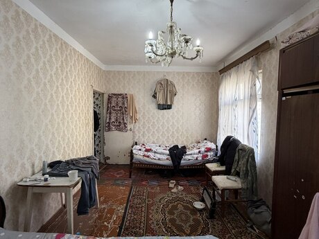 1 otaqlı köhnə tikili - Əhmədli m. - 40 m²