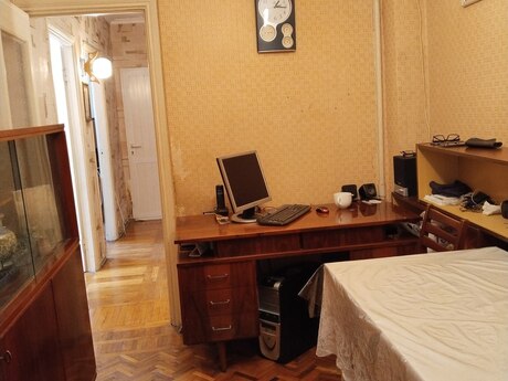2 otaqlı köhnə tikili - Azadlıq Prospekti m. - 55 m²
