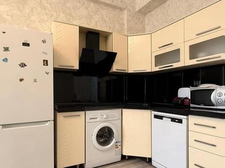 2 otaqlı yeni tikili - Elmlər Akademiyası m. - 100 m²