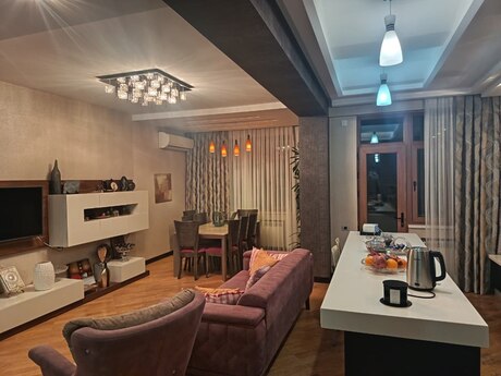 3 otaqlı mənzil, 135 m², İnşaatçılar: 276 999 ₼ 5