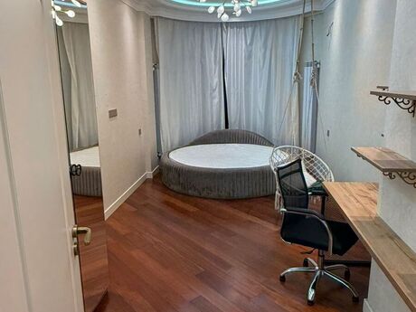 4 otaqlı yeni tikili - Şah İsmayıl Xətai m. - 192 m²