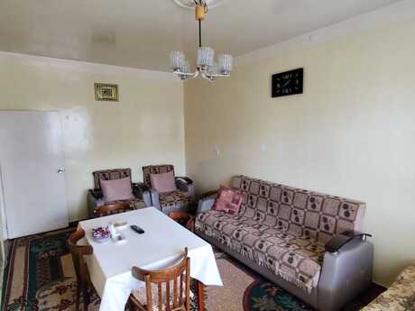 3 otaqlı köhnə tikili - Həzi Aslanov q. - 75 m²