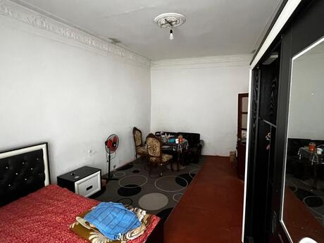 1 otaqlı həyət evi/bağ evi - Bakıxanov q. - 30 m²
