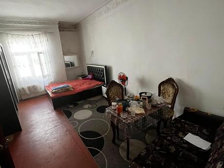 1 otaqlı həyət evi/bağ evi - Bakıxanov q. - 30 m²
