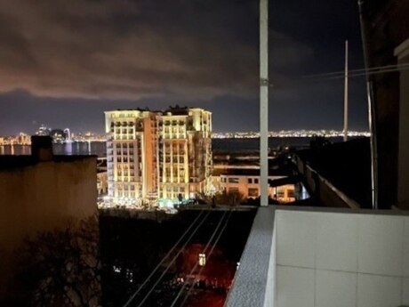 2 otaqlı köhnə tikili - Bayıl q. - 66 m²